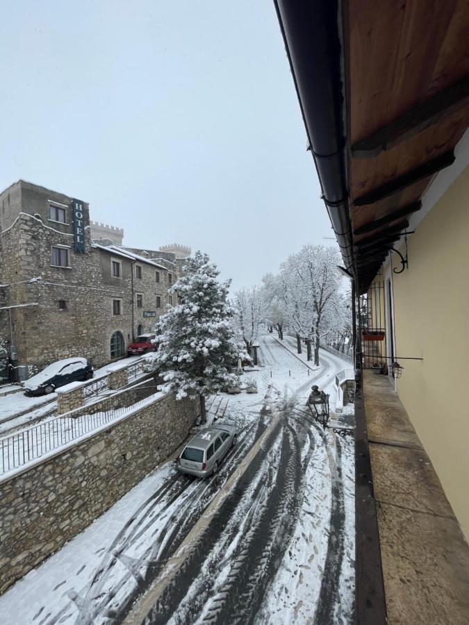 B&B Lorenzo Il Magnifico Celano Exterior foto